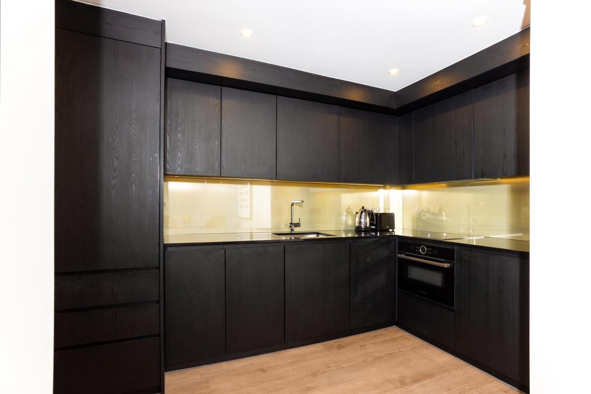 Apartahotel Basil Street 5*