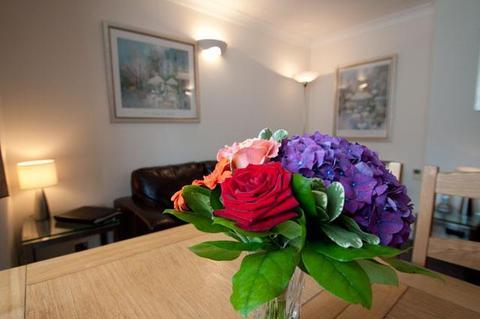 Basil Street 5*