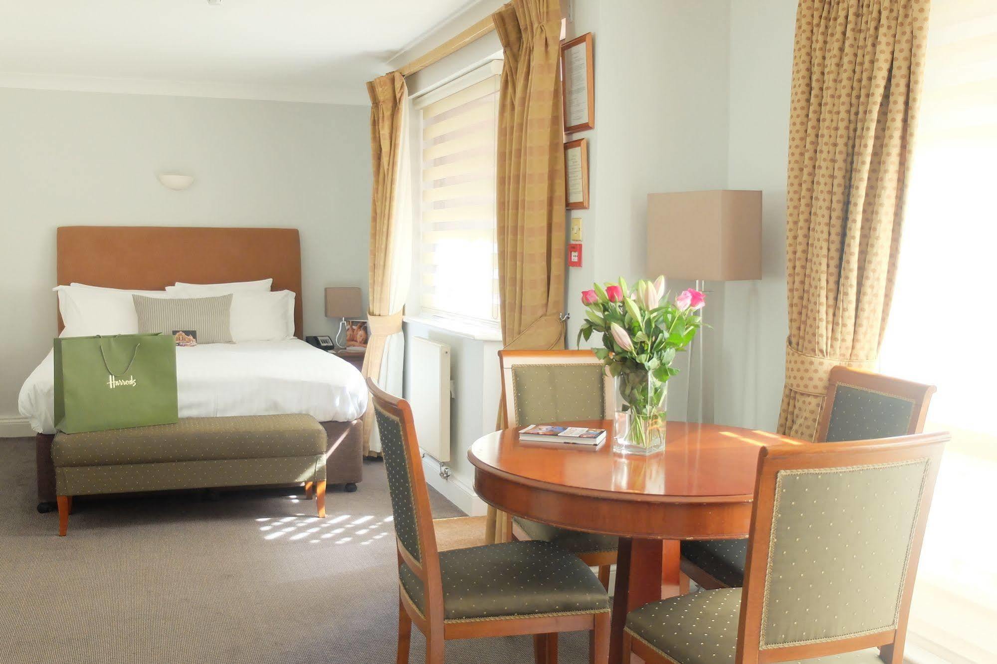 Apartahotel Basil Street
