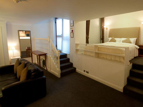 Basil Street Apartahotel 5*